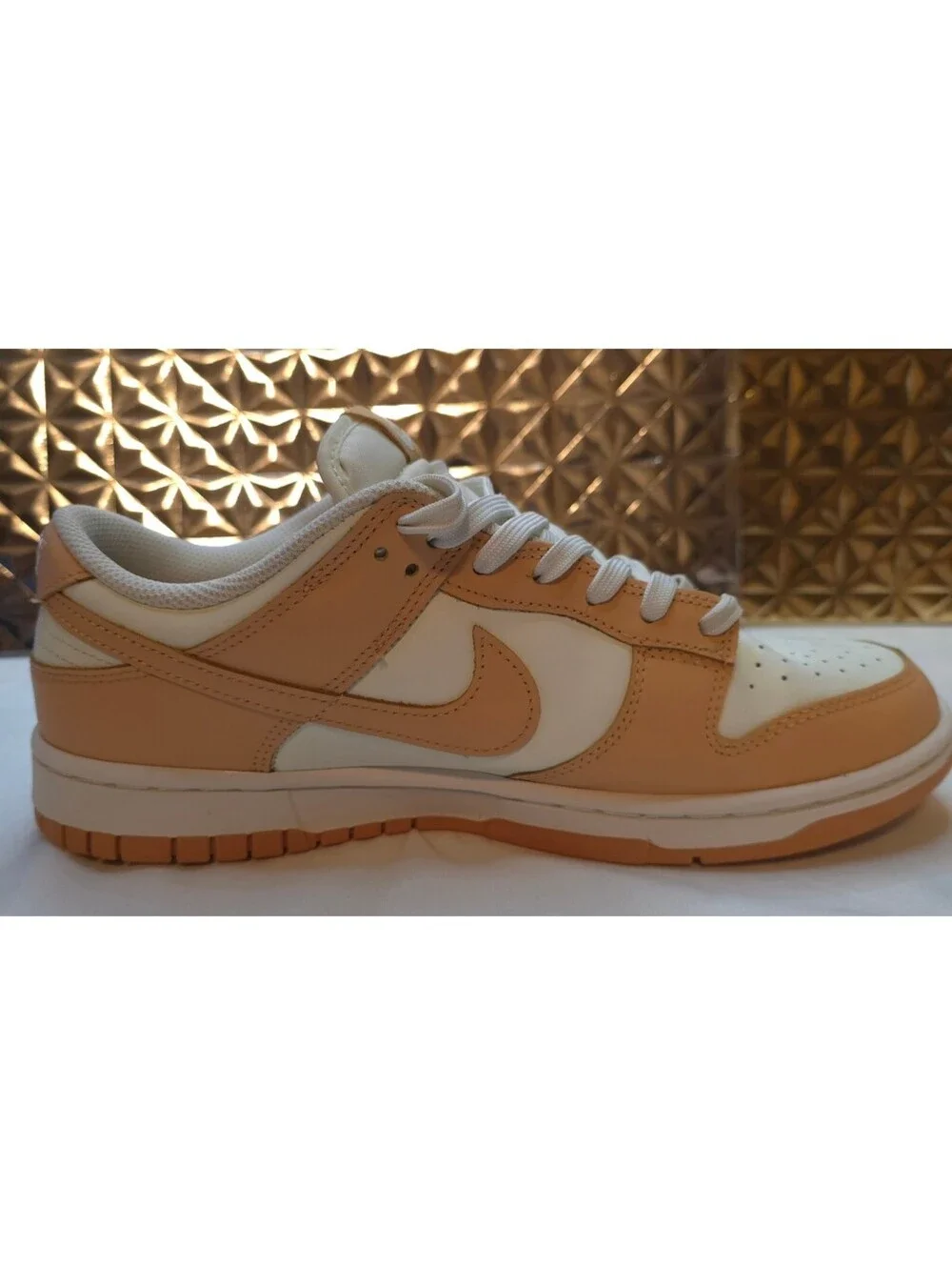 Womens size 10 Nike Dunk Low 